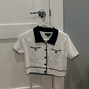 Short Knit Top -  White Button Down Knitted Shirt with Black Collar and Pockets